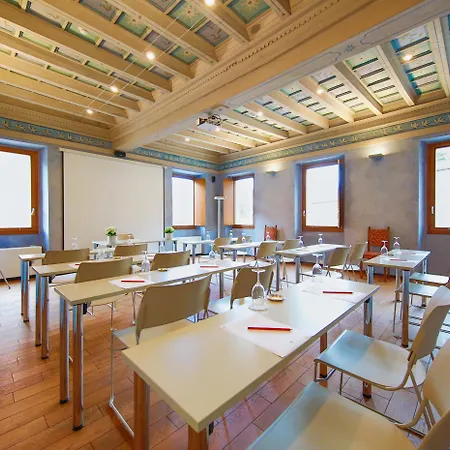 Boutique & Business La Tureta