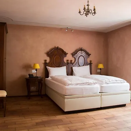 Boutique & Business La Tureta 4*
